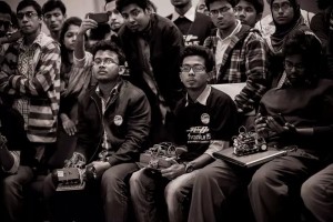 চিন্তায় ডুবে থাকা কিছু প্রতিযোগী