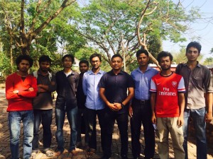 চুয়েটের সাংবাদিক সমিতির প্রতিষ্ঠাকালীন সভাপতি ও ২০১০-১১ বর্ষের সাধারণ সম্পাদকের সাথে বর্তমান কমিটির সদস্যবৃন্দ